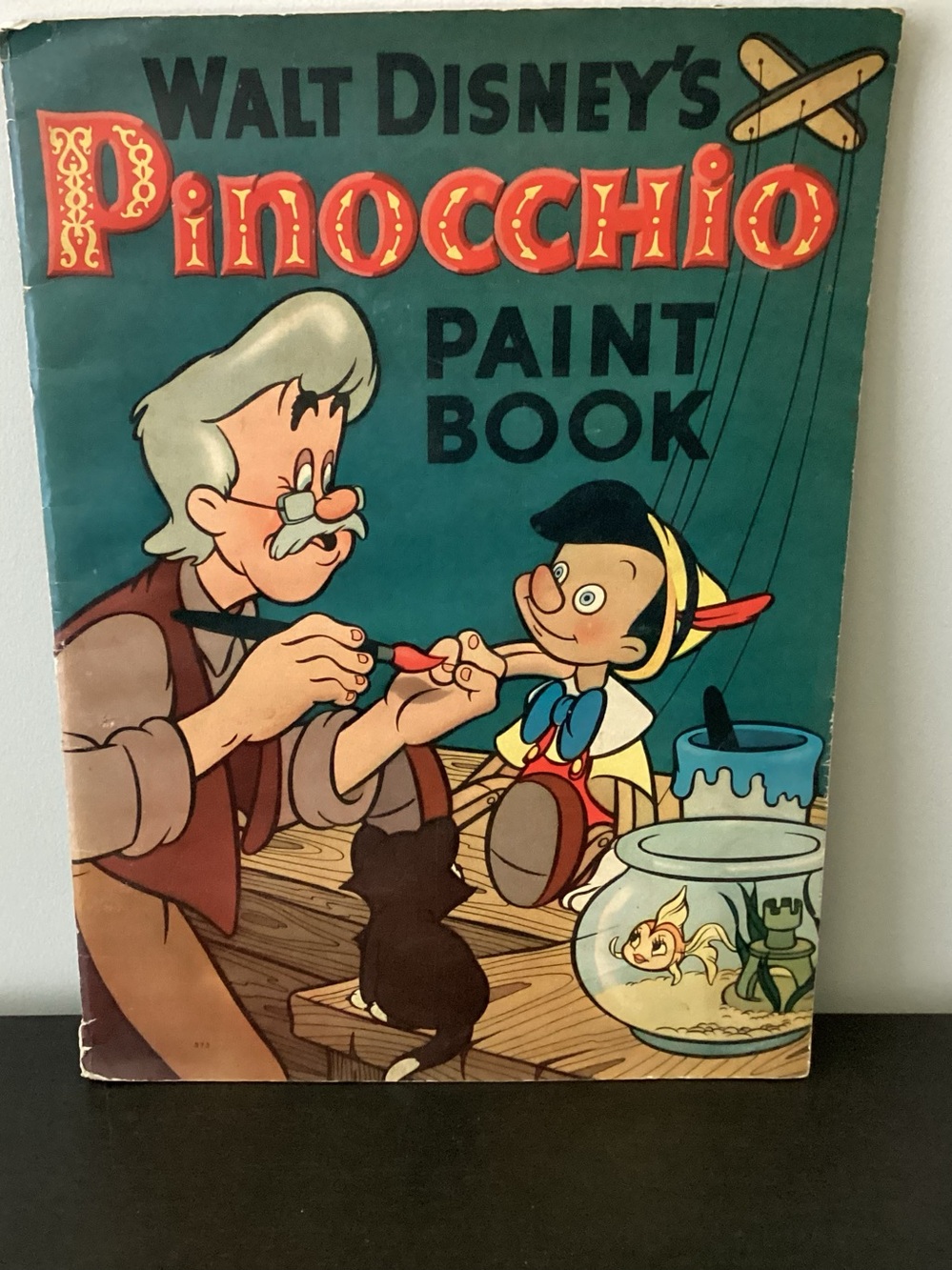Vtg. 1939 Walt Disney Pinocchio Paint/Color Oversized Book. By Whitman Pub.